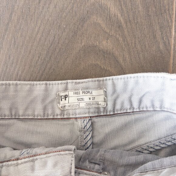 Free People Light Gray Distressed Denim Shorts with Button Fly, Size 27 - Picture 5 of 7